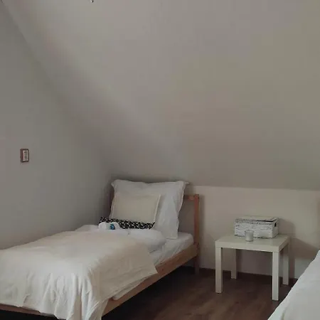 Apartman Nad Vinnym Sklepom Pouzdrany Exteriér fotografie